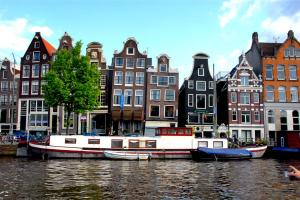Amsterdam Canal Tab Hauser